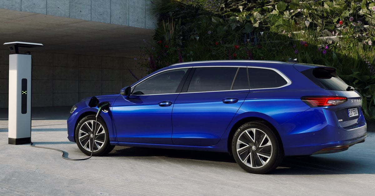 2026 Skoda Superb PHEV priced, becomes Australia's cheapest plug-in hybrid wagon