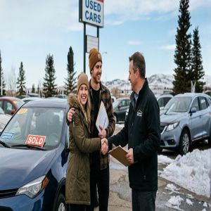 Best Time of Year to Buy a Used Car in Canada and Save More Money